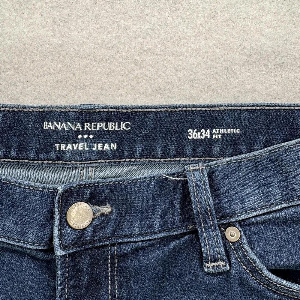Banana Republic Travel Jeans Mens 36x34 Blue Wash Athletic Tapered Denim Pants